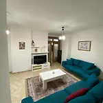 Chlo Apartment 3 Tirana
